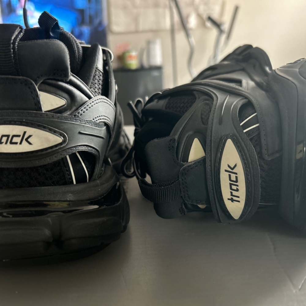 BALENCIAGA size 8.0 - Picture 5 of 7